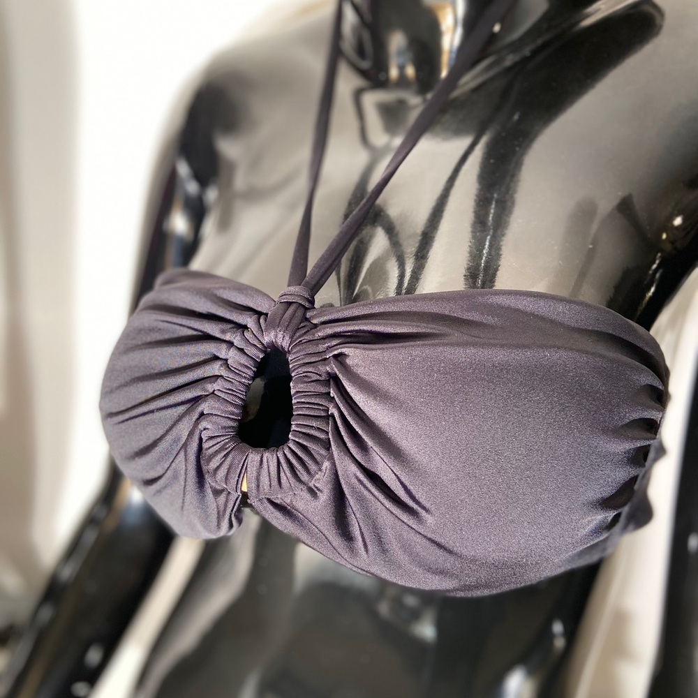 Bandeau bikini top in Black